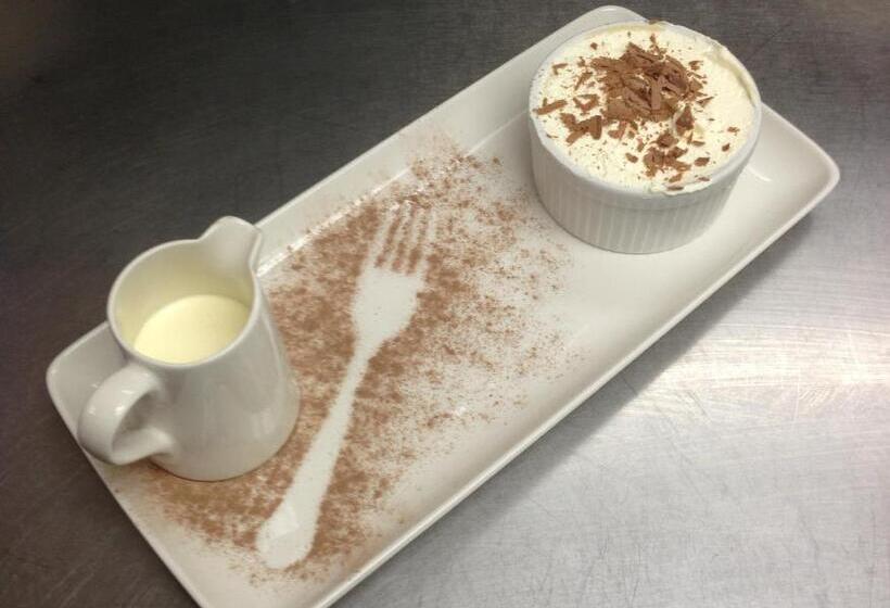 فندق The Old Ginn House Inn