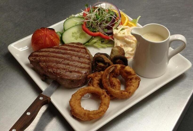 فندق The Old Ginn House Inn