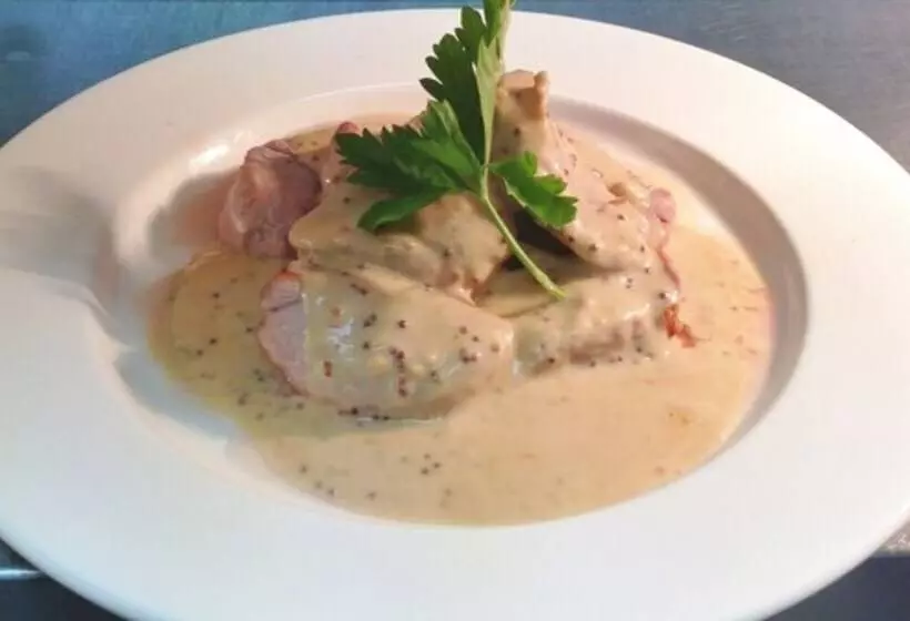 בית מלון כפרי The Old Ginn House Inn