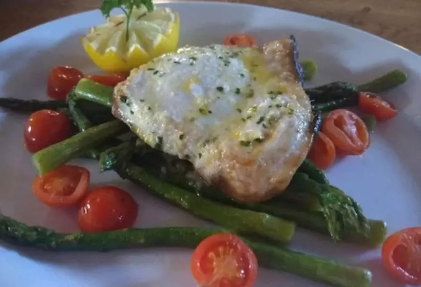 ホテル The Old Ginn House Inn