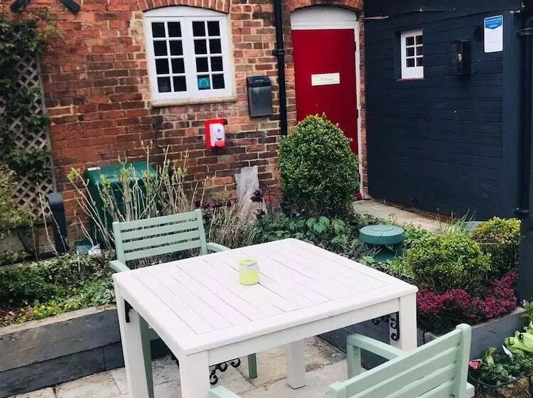 Hotel The Three Pigeons Inn