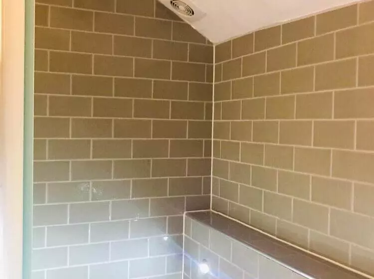 Hotel The Three Pigeons Inn