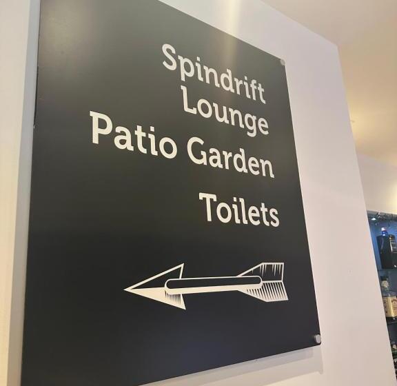 בית מלון כפרי Waveney Inn &