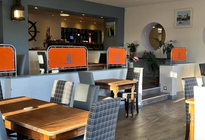 בית מלון כפרי Waveney Inn &