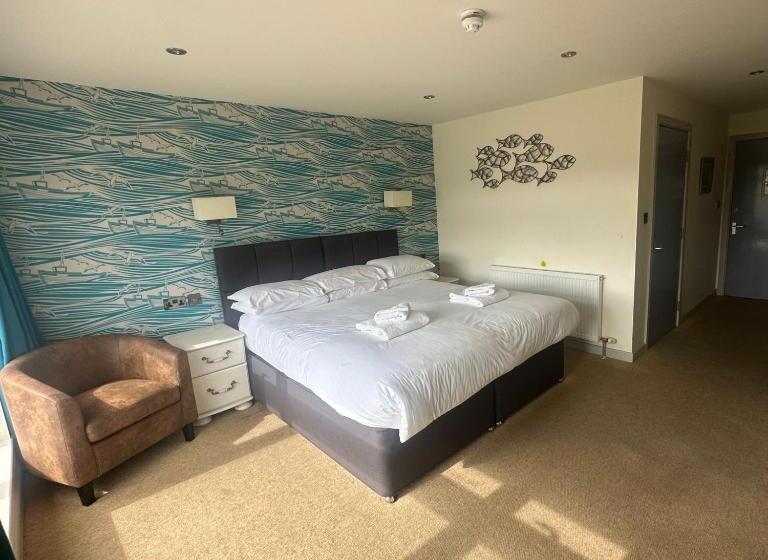 בית מלון כפרי Waveney Inn &