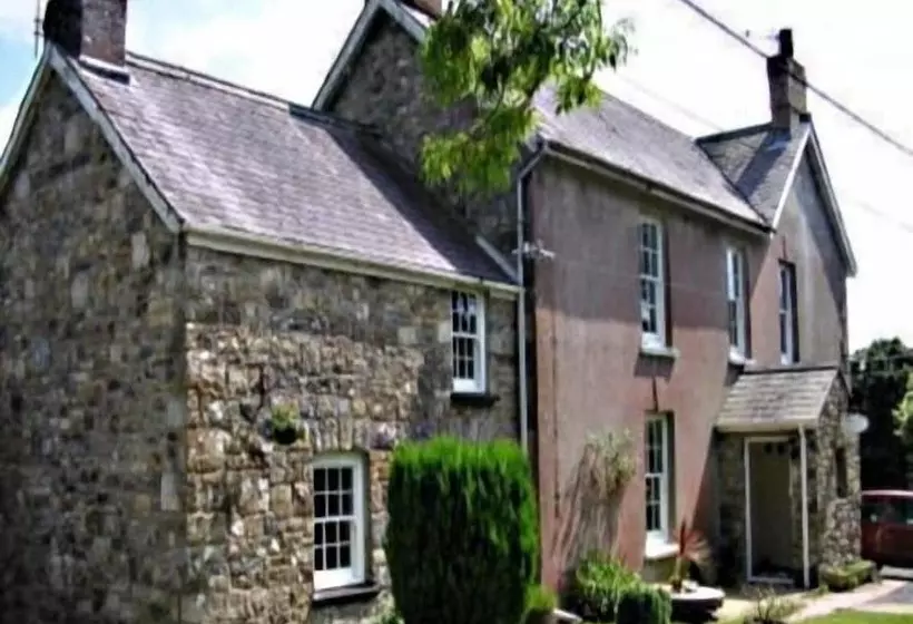 Llysyfran Farm B&b