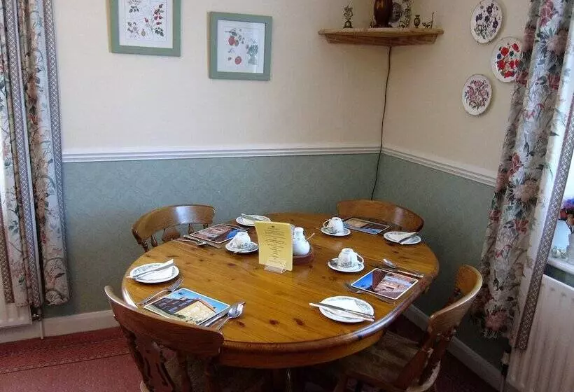 펜션 Black Swan Guest House