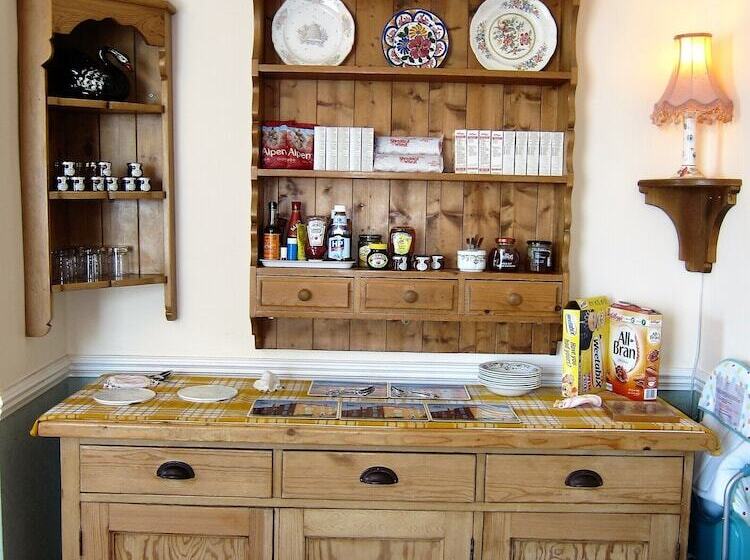 ペンション Black Swan Guest House