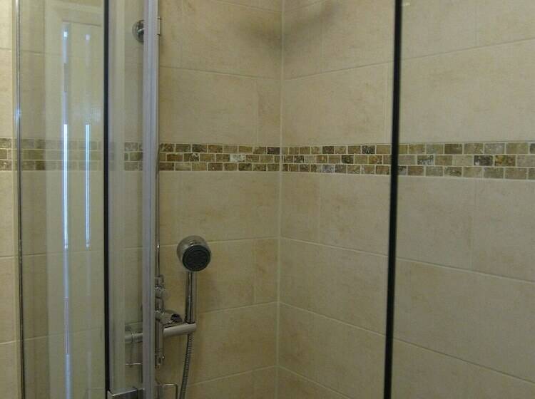 ペンション Black Swan Guest House