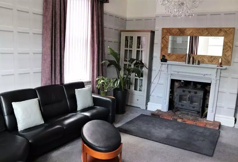 Majatalo Greylands Guest House