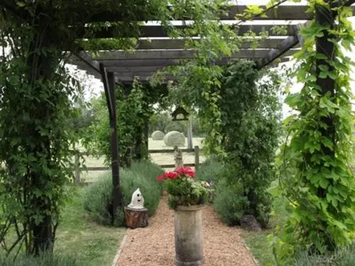 Pensão Grove Barn Guest Accommodation