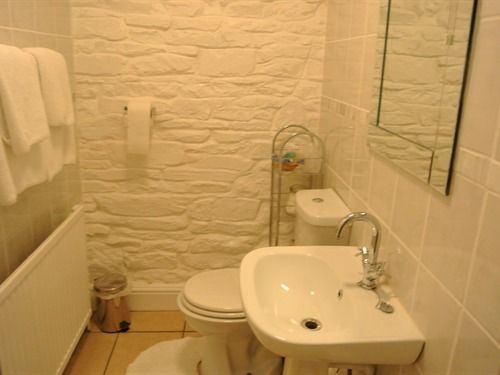 펜션 Old Castle Farm Guest House