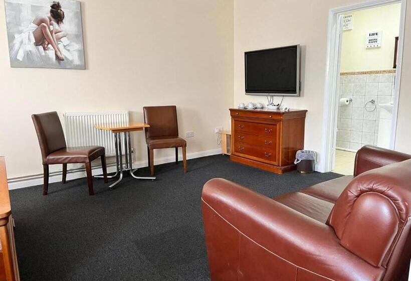 Пансион The Goodlife Guesthouse