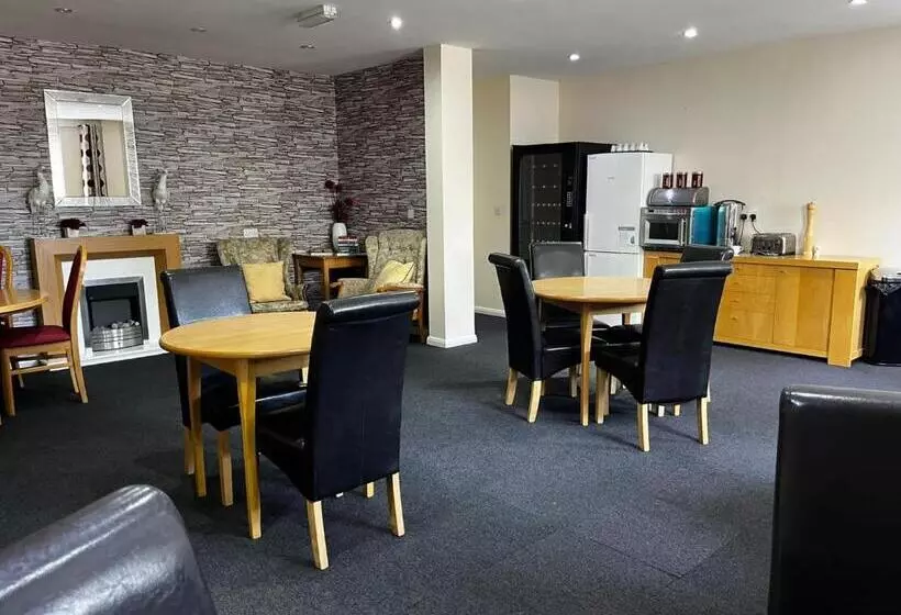 ペンション The Goodlife Guesthouse