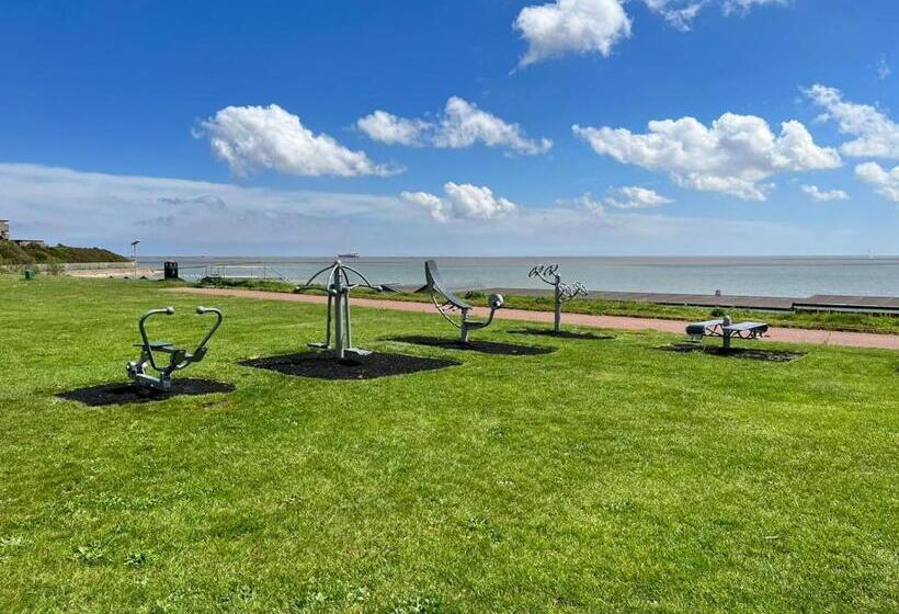 Пансион The Goodlife Guesthouse