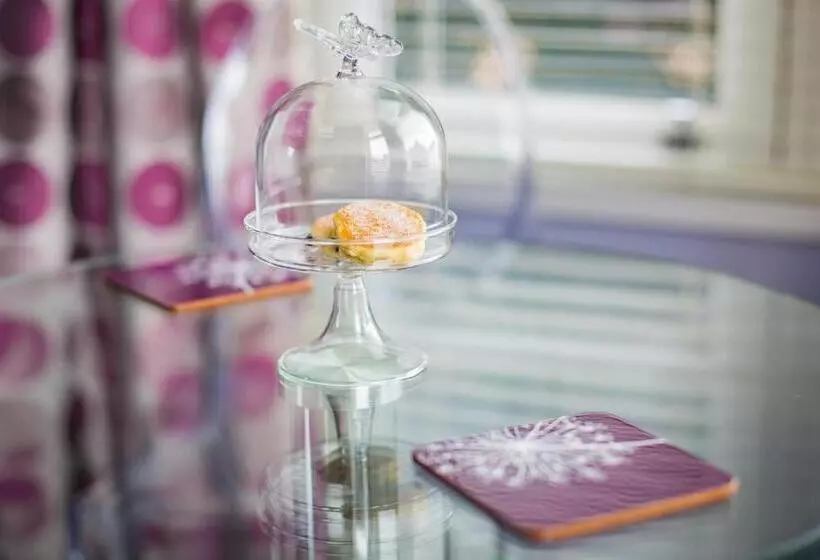 Studios At Glenthorne