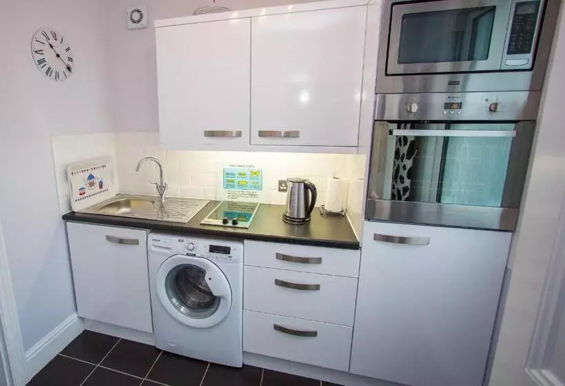 Studios At Glenthorne