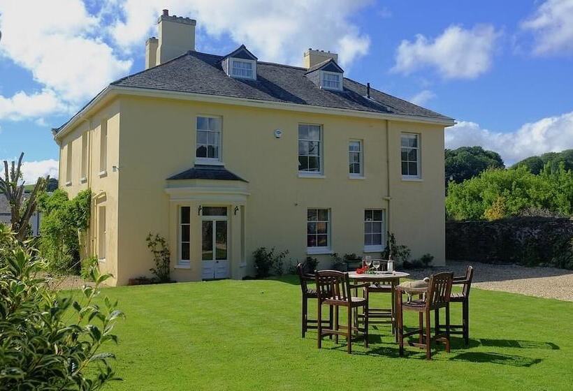 The Old Parsonage B&b