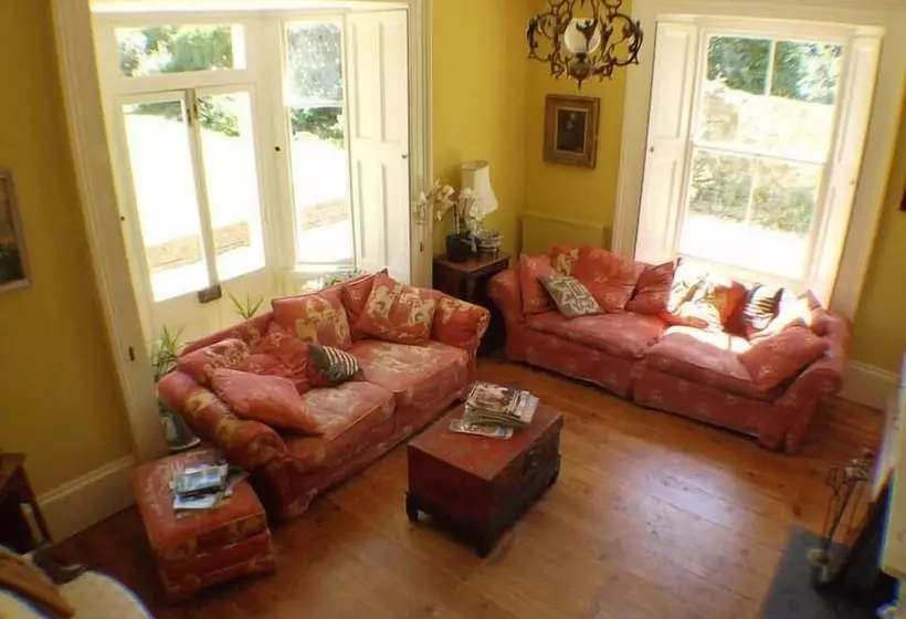 The Old Parsonage B&b