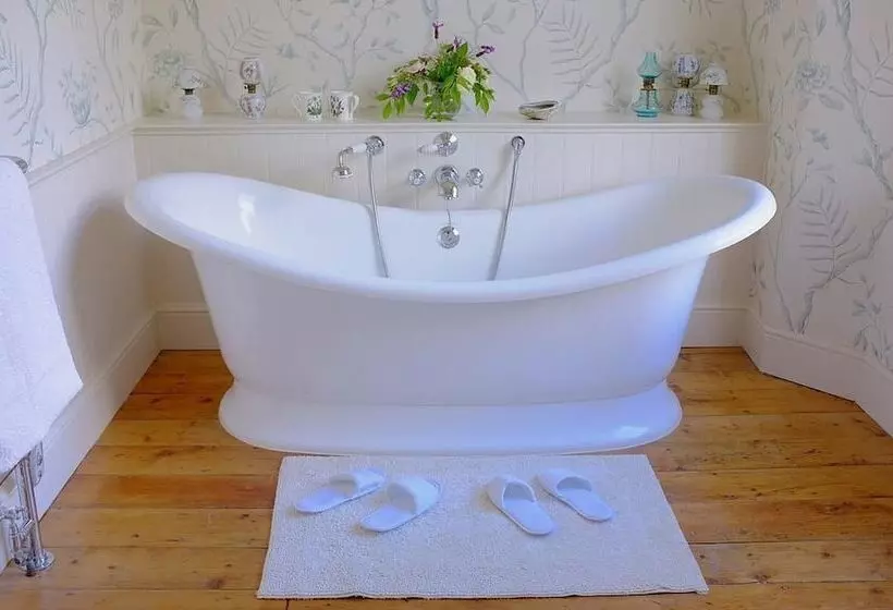 The Old Parsonage B&b