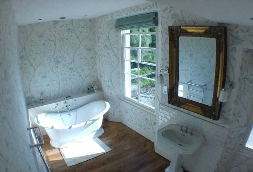 The Old Parsonage B&b