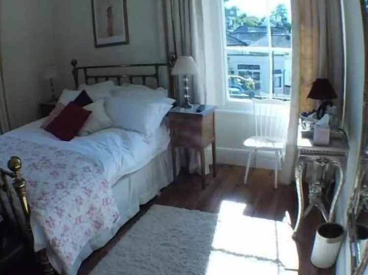 The Old Parsonage B&b