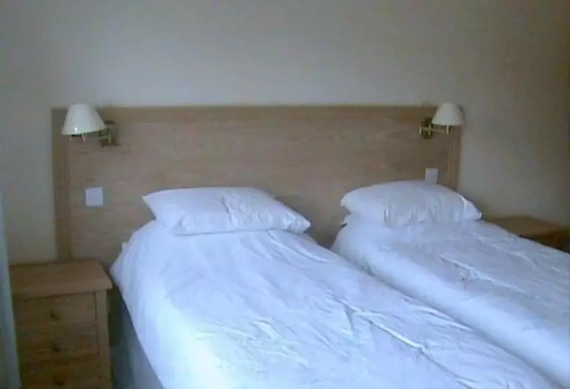 تختخواب و صبحانه Blatches Farm