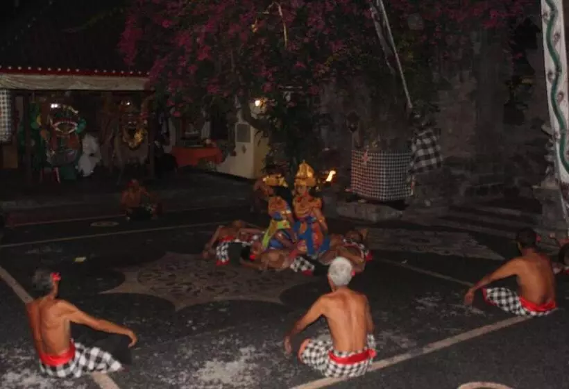 Dewi Sinta Hotel And Restaurant