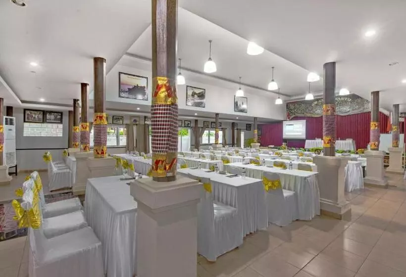 Dewi Sinta Hotel And Restaurant