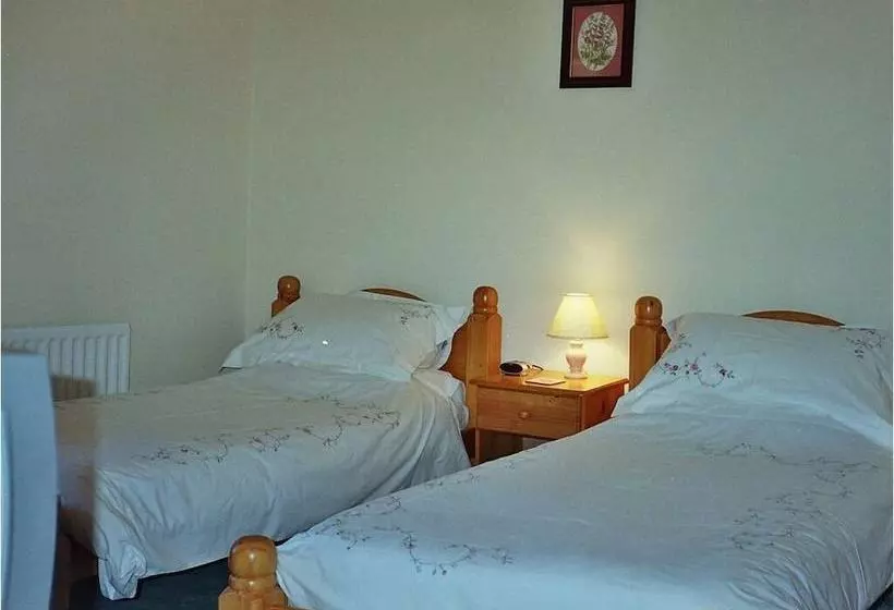 Hallbarns Farmhouse Bed & Breakfast