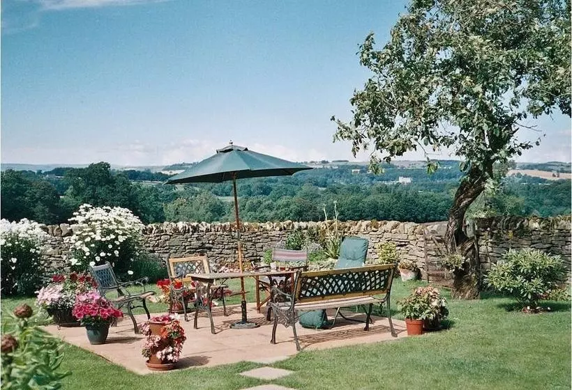 Hallbarns Farmhouse Bed & Breakfast