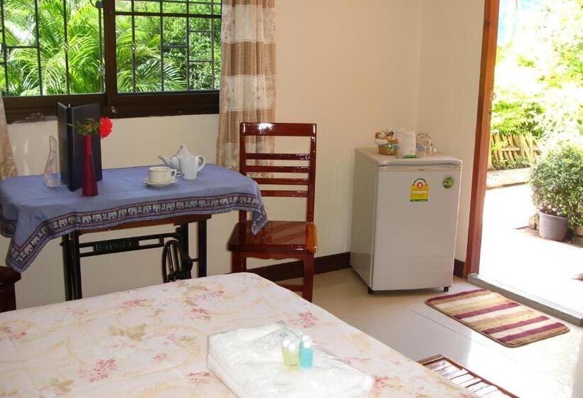 Home Stay Stc Bed And Breakfast