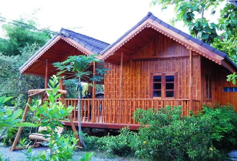 Home Stay Stc Bed And Breakfast