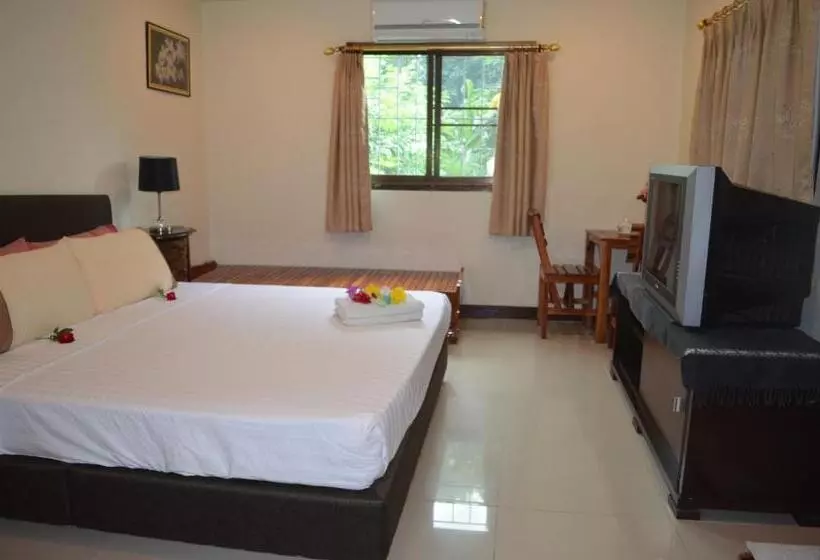 Home Stay Stc Bed And Breakfast