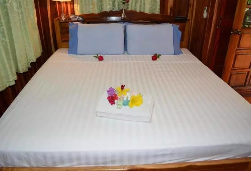 Home Stay Stc Bed And Breakfast