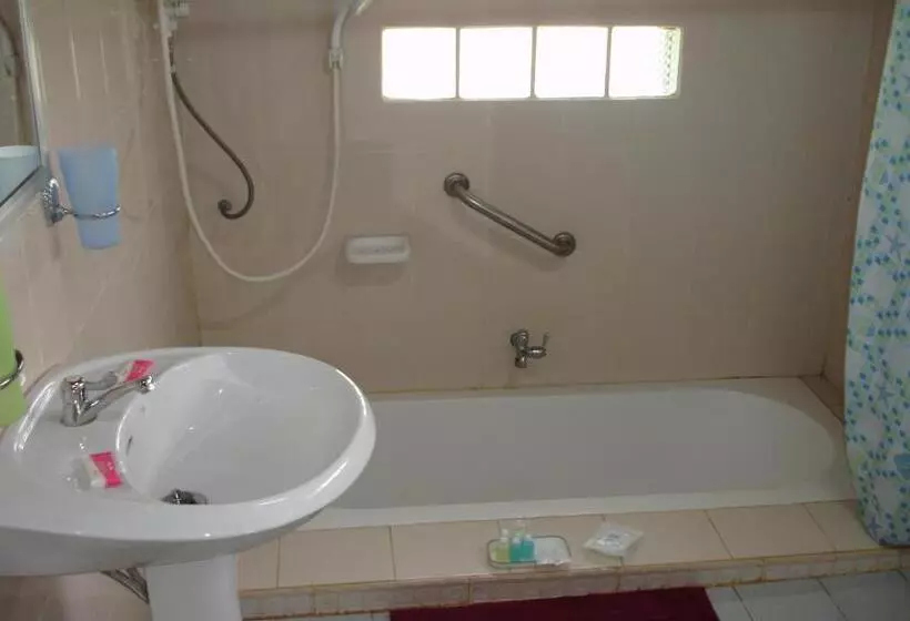 Home Stay Stc Bed And Breakfast