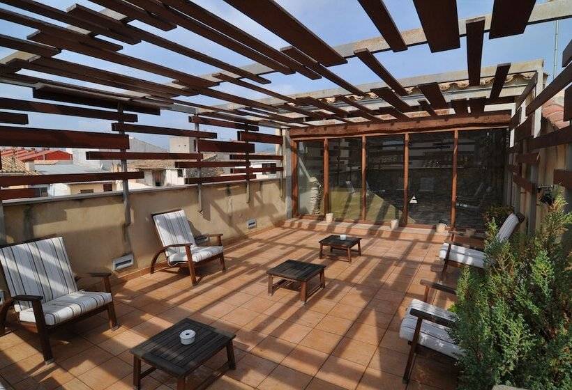 Хостел Restaurant & Rooms Cabrit