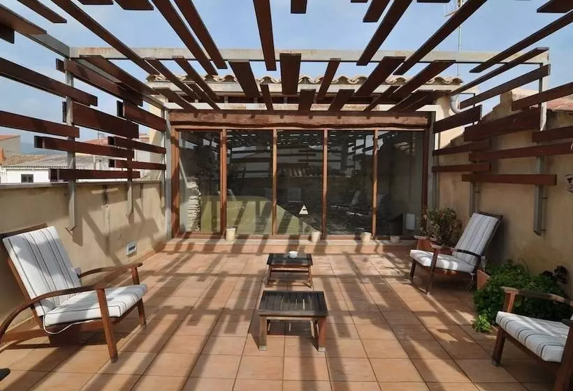 여관 Restaurant & Rooms Cabrit