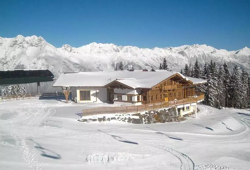 Отель Edelweiss