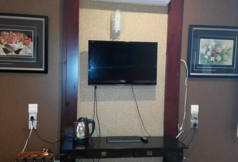 Hotelli Ella Holiday Inn