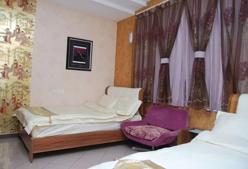 Hotelli Ella Holiday Inn