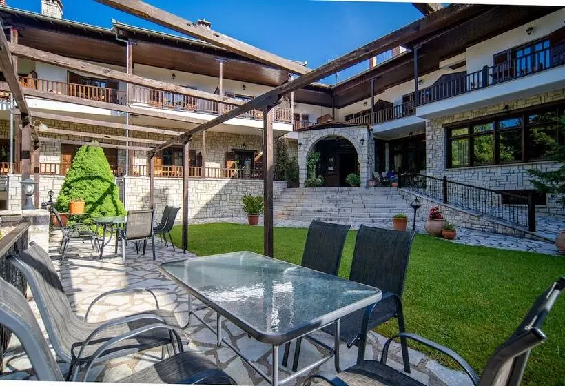 Отель Giamandes