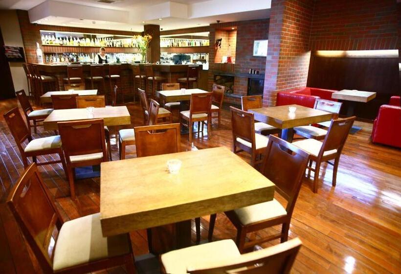 ホテル Kozi Gród Pokoje I Domki Na Kaszubach