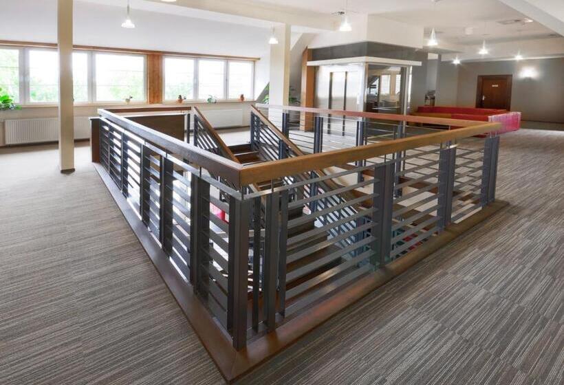 ホテル Kozi Gród Pokoje I Domki Na Kaszubach