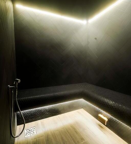 ホテル Kozi Gród Pokoje I Domki Na Kaszubach