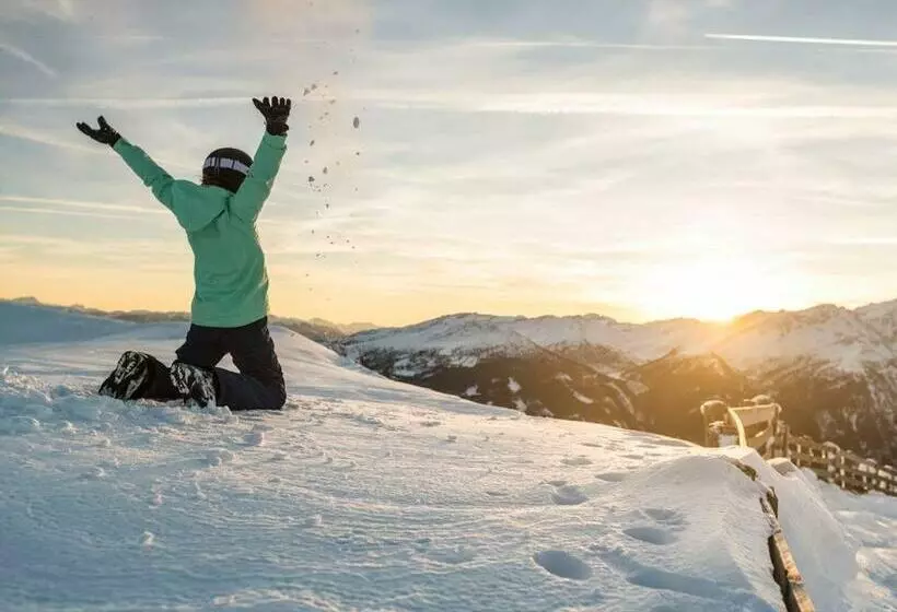 בית מלון כפרי Landal Katschberg