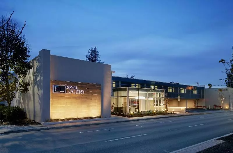 酒店 Lucent