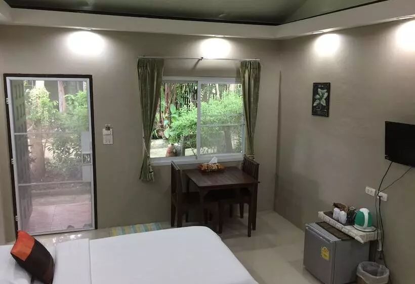 هتل Q Zone Boutique House