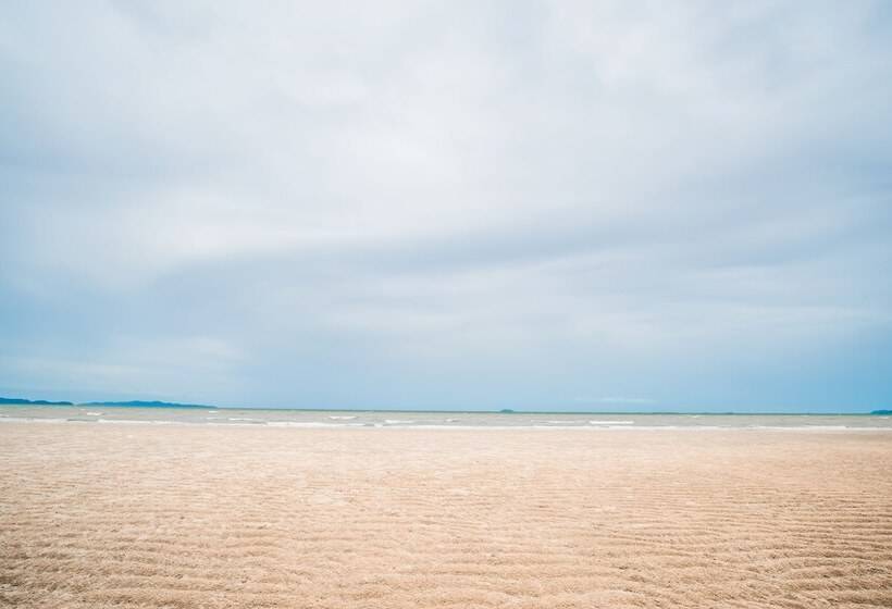 فندق Rodina Beach