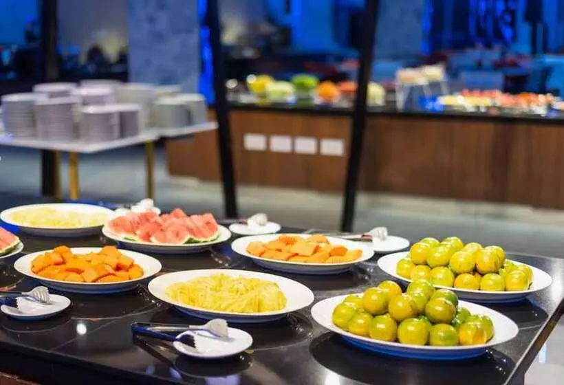 בית מלון כפרי Rodina Beach